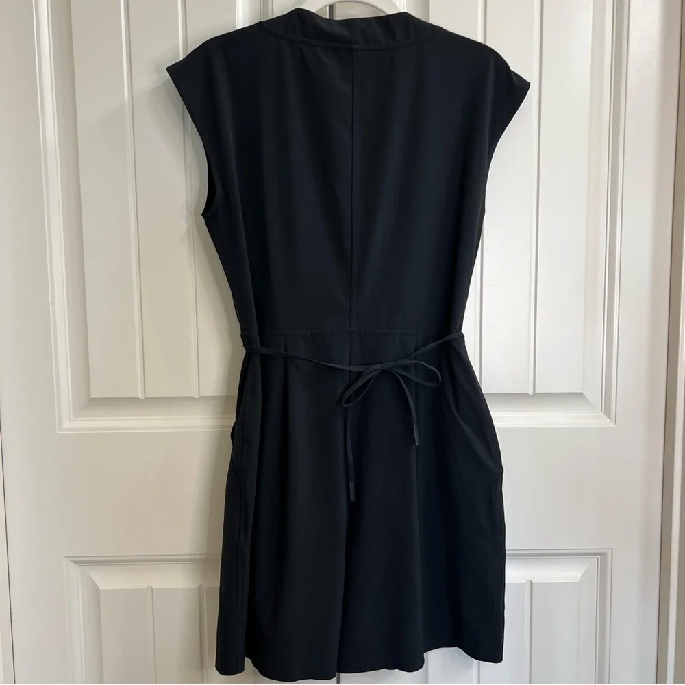 Athleta Womens Marlow Featherweight Stretch Romper in Black, Size XS - Picture 4 of 8